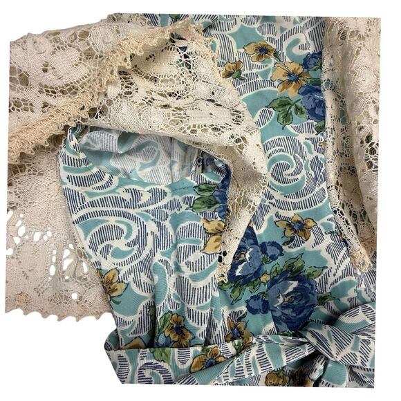 Vintage Made in California Floral Maxi Dress 70s Size 9 Lace Crochet Sleeve - Picture 7 of 16